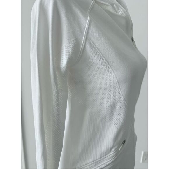 New Lululemon Ventilate Jacket Sz 8 - Picture 7 of 9